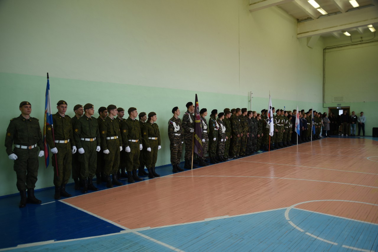 Районная военно-спортивная игра «Служу России»